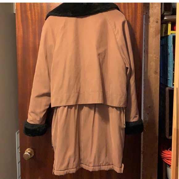 Vintage Winter Coat - Picture 4 of 8